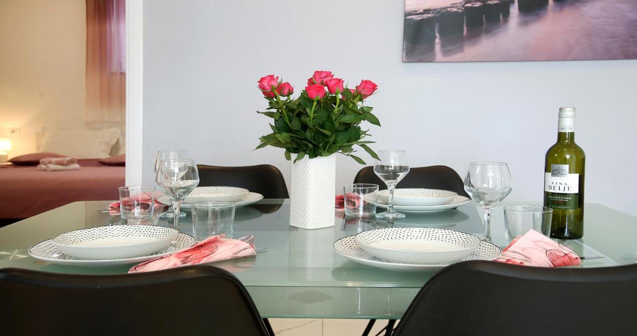 Adorable Apartment Ena Kastela Ngoại thất bức ảnh