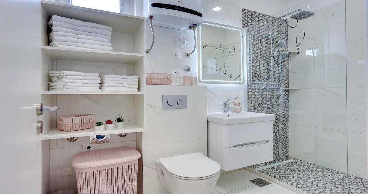 Adorable Apartment Ena Kastela Ngoại thất bức ảnh